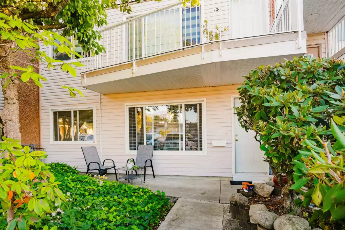 Pantry Photo of 202 11901 89a Avenue, Delta, BC