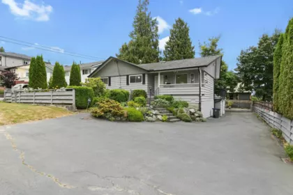 18066 59 Avenue, Surrey, BC, Surrey — Single Family Residence for sale