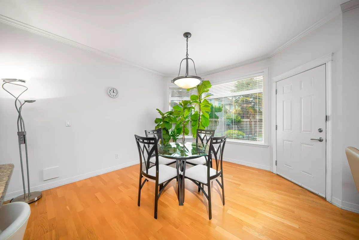 Breakfast Nook Photo of 6291 Semlin Court, Richmond, BC
