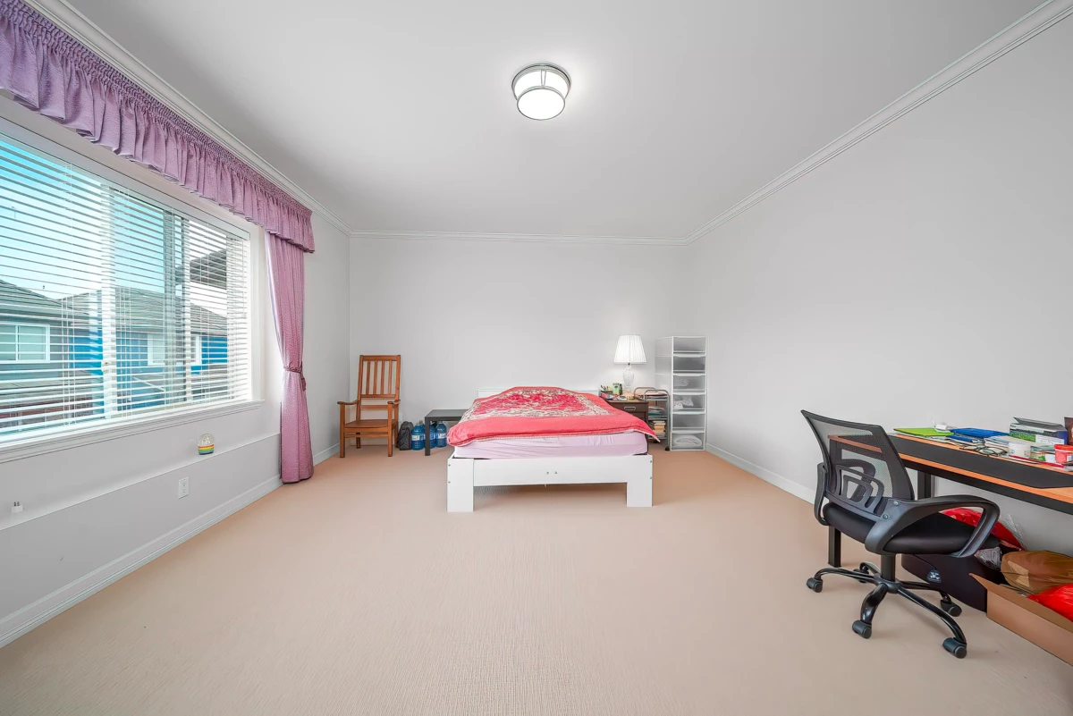 Laundry Room Photo of 6291 Semlin Court, Richmond, BC