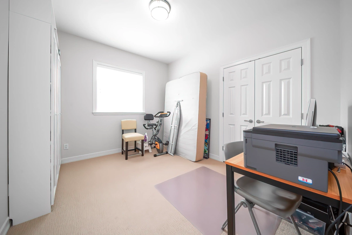 Powder Room Photo of 6291 Semlin Court, Richmond, BC