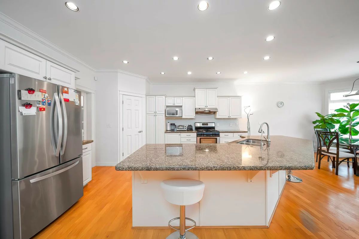 Primary Bathroom Photo of 6291 Semlin Court, Richmond, BC