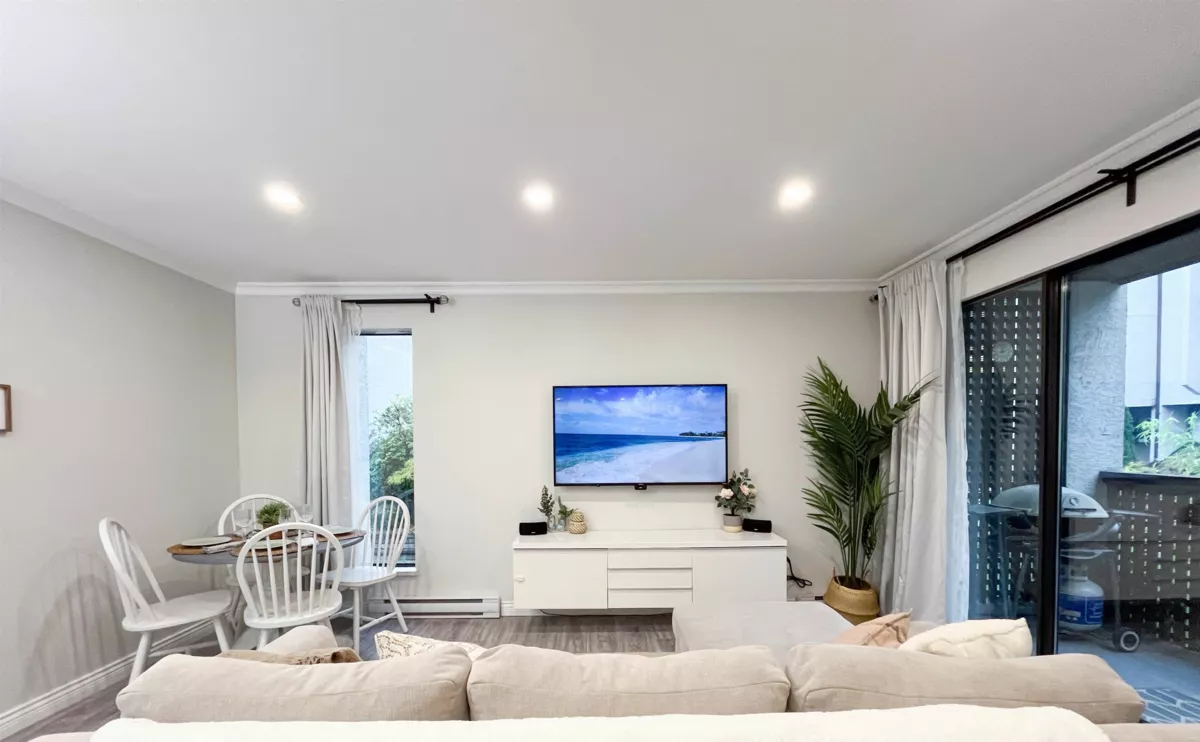 Front Yard Photo of 19 365 Ginger Drive, New Westminster, BC