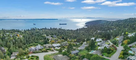 Community Amenities Photo (Clubhouse) of 4313 Rockridge Road, West Vancouver, BC