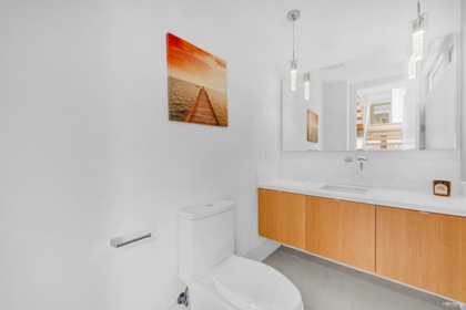 Laundry Room Photo of 4313 Rockridge Road, West Vancouver, BC