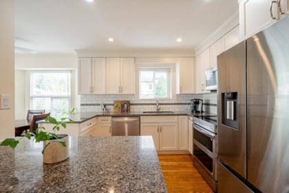 Guest Bathroom Photo of 3 6537 138 Street, Surrey, BC