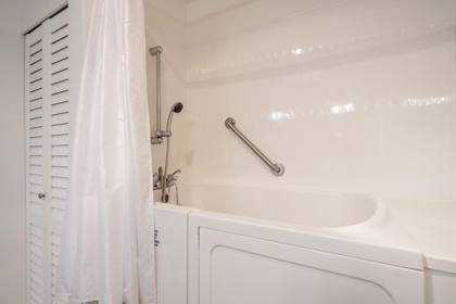 Hallway Photo of 3 6537 138 Street, Surrey, BC