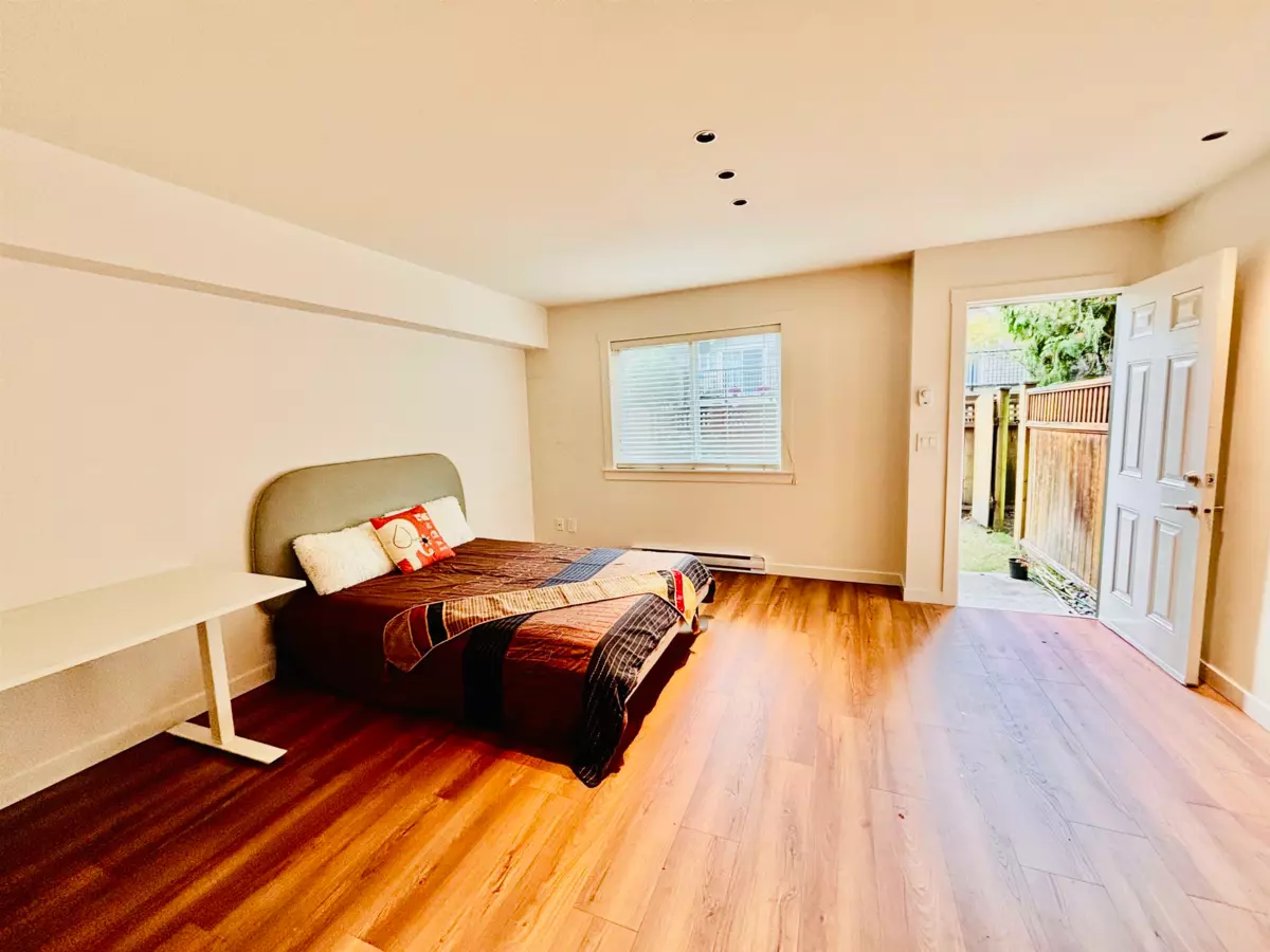 Office / Den Photo of 11 9391 Alberta Road, Richmond, BC