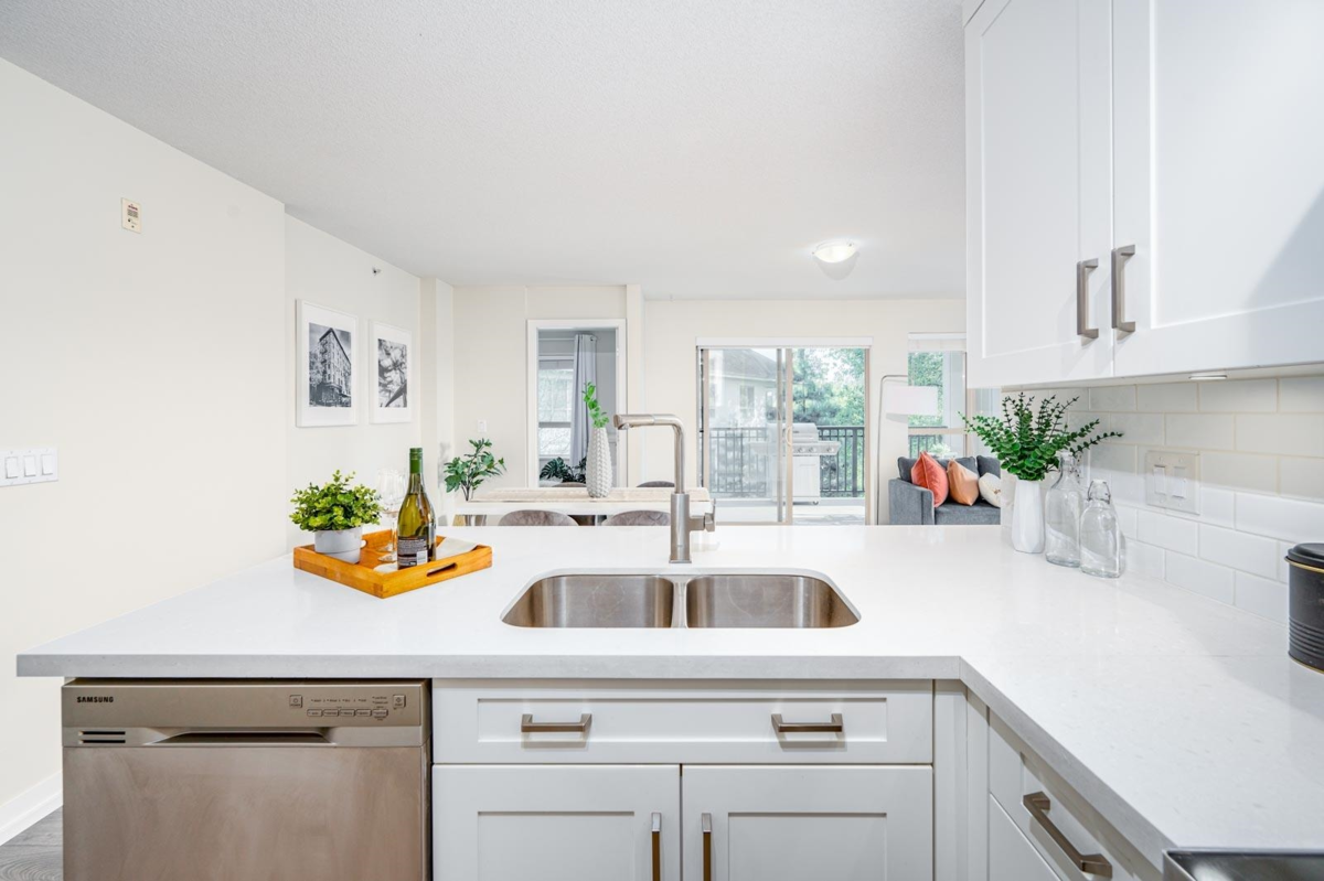 Kitchen Island Photo of C405 8929 202 Street, Langley, BC
