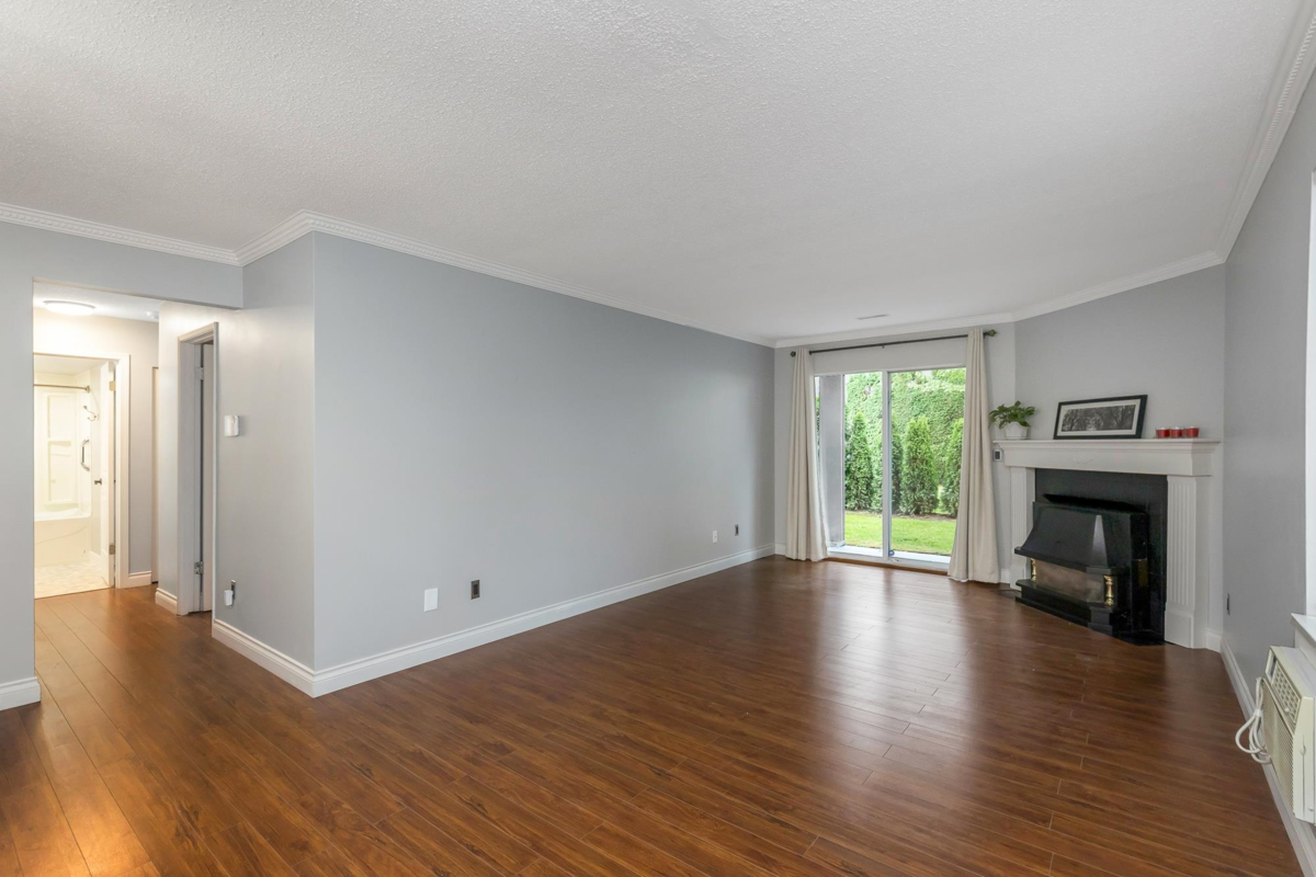 Breakfast Nook Photo of 514 34909 Old Yale Road, Abbotsford, BC