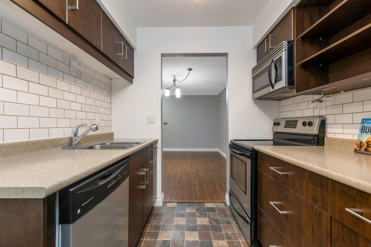 Family Room Photo of 514 34909 Old Yale Road, Abbotsford, BC