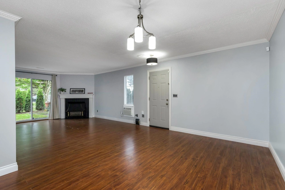 Powder Room Photo of 514 34909 Old Yale Road, Abbotsford, BC