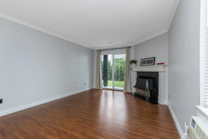 Primary Bedroom Photo of 514 34909 Old Yale Road, Abbotsford, BC