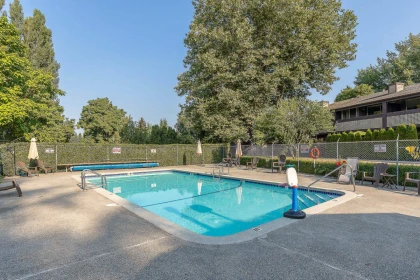 Swimming Pool Photo of 514 34909 Old Yale Road, Abbotsford, BC