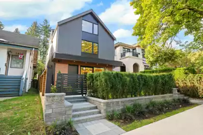 1 3466 W 22nd Avenue, Vancouver, BC, Dunbar — 3 bed half duplex for sale