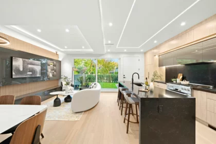Kitchen Photo of 1 3466 W 22nd Avenue, Vancouver, BC