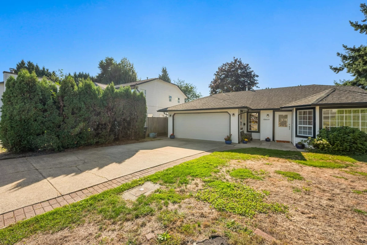 Community Amenities Photo (Clubhouse) of 12453 189a Street, Pitt Meadows, BC