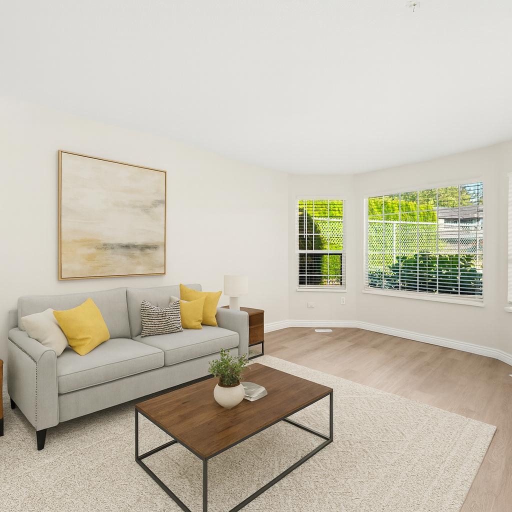 Family Room Photo of 12453 189a Street, Pitt Meadows, BC