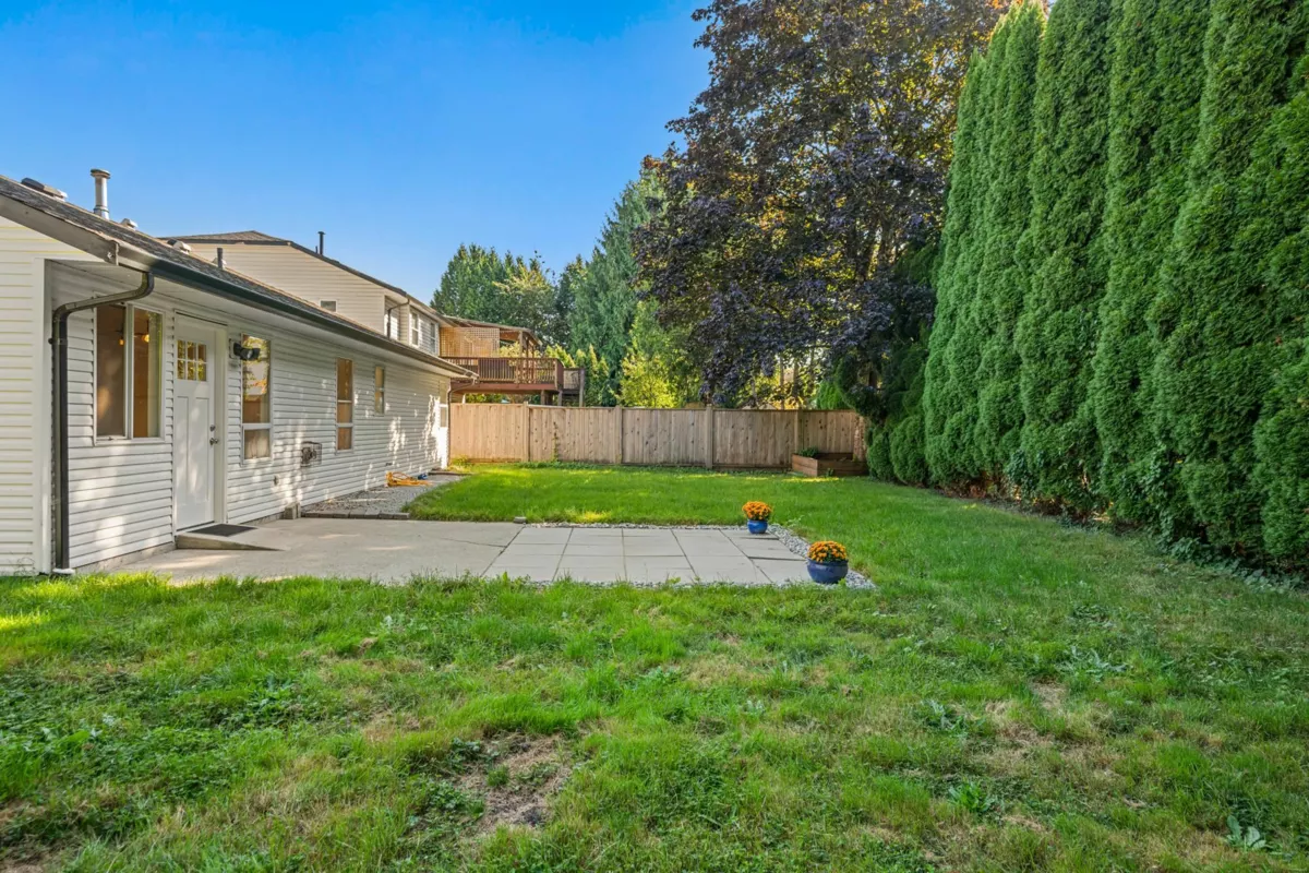 Hot Tub / Spa Photo of 12453 189a Street, Pitt Meadows, BC