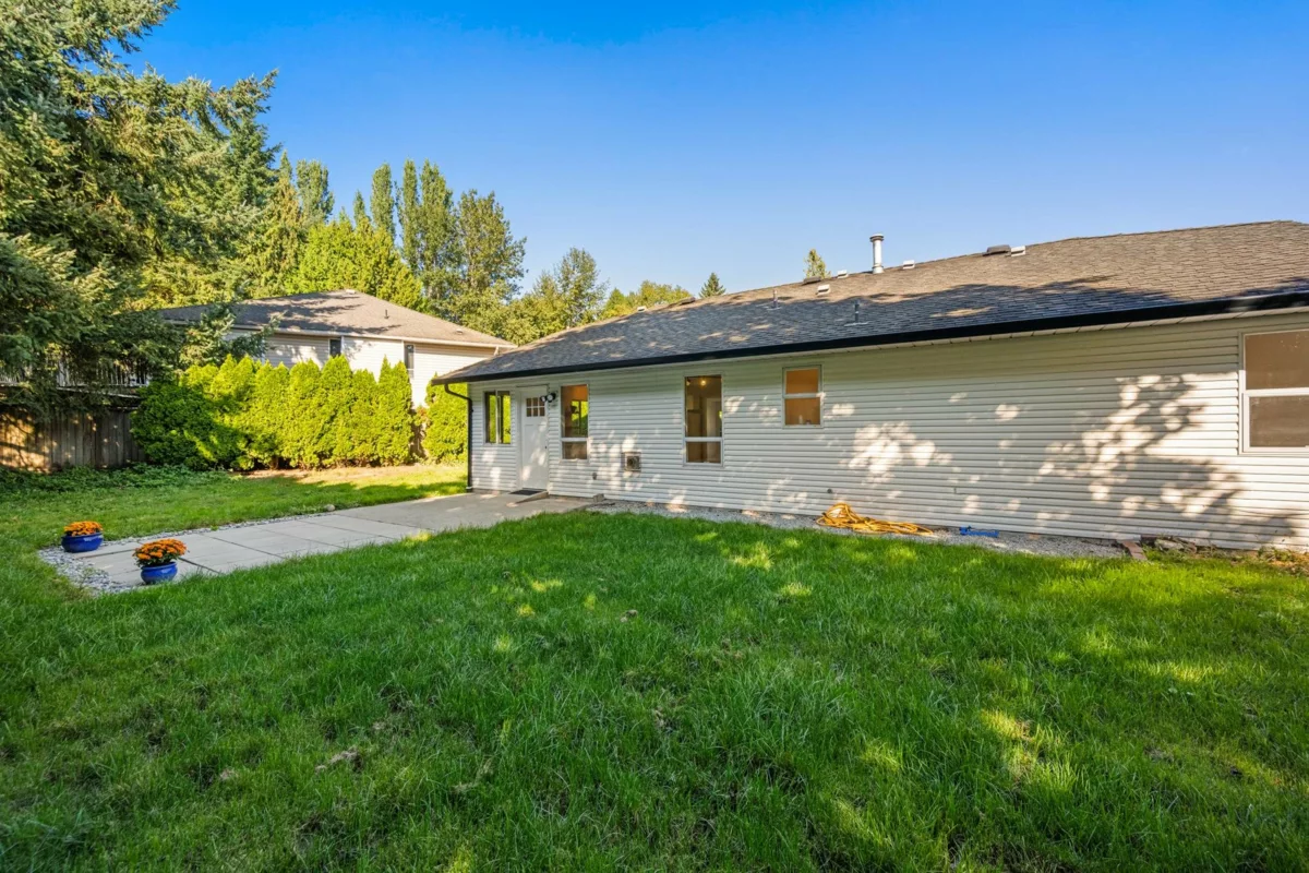 Outdoor Kitchen Photo of 12453 189a Street, Pitt Meadows, BC