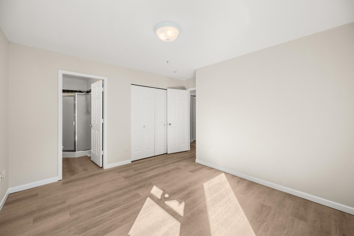 Staircase Photo of 12453 189a Street, Pitt Meadows, BC