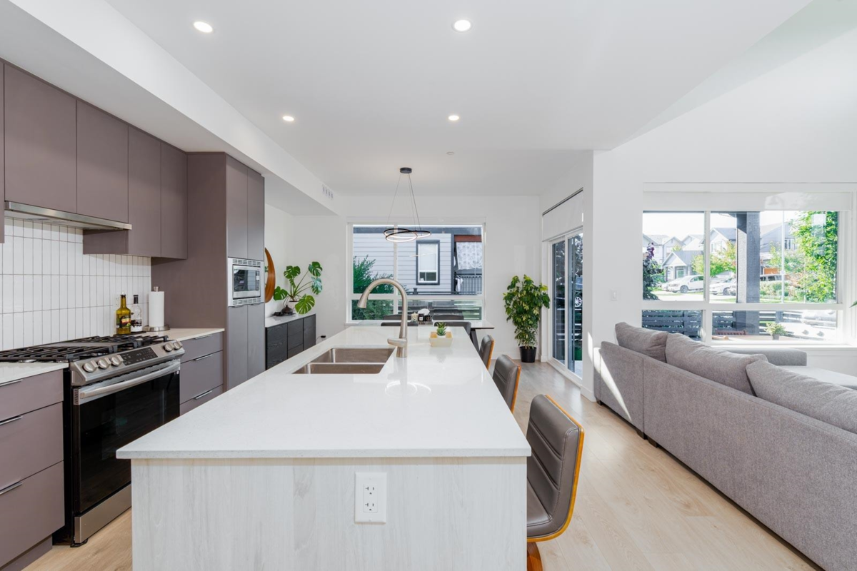 Primary Bathroom Photo of 4306A Cormorant Way, Tsawwassen, BC