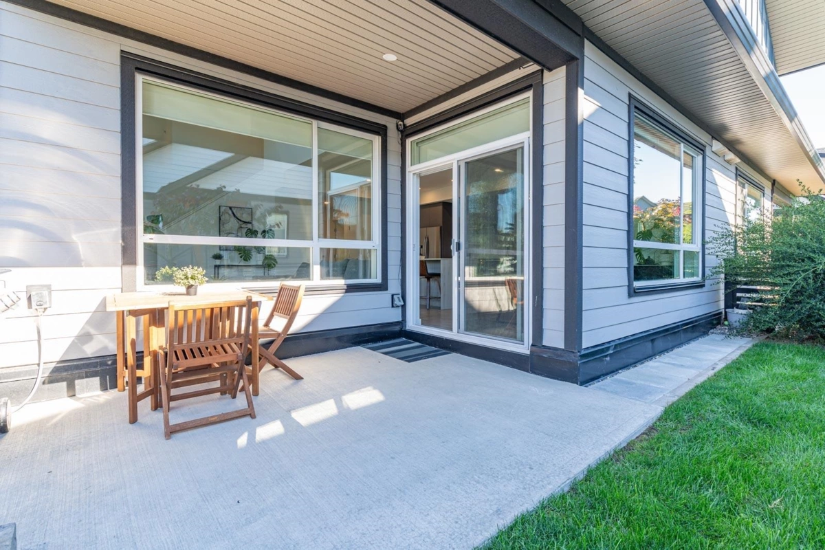 Staircase Photo of 4306A Cormorant Way, Tsawwassen, BC