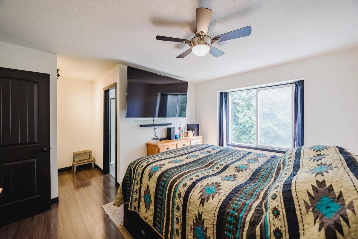 Basement Recreation Room Photo of 7 46608 Yale Road, Chilliwack, BC