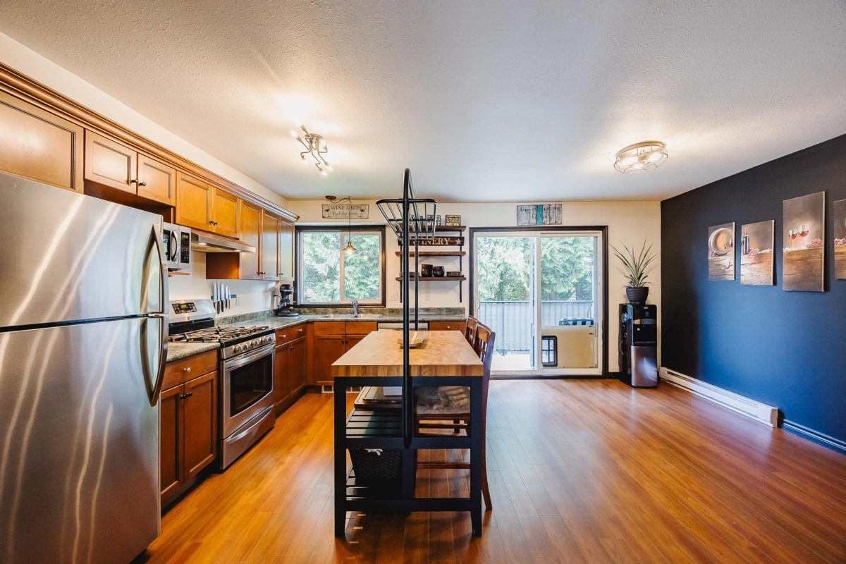 Family Room Photo of 7 46608 Yale Road, Chilliwack, BC