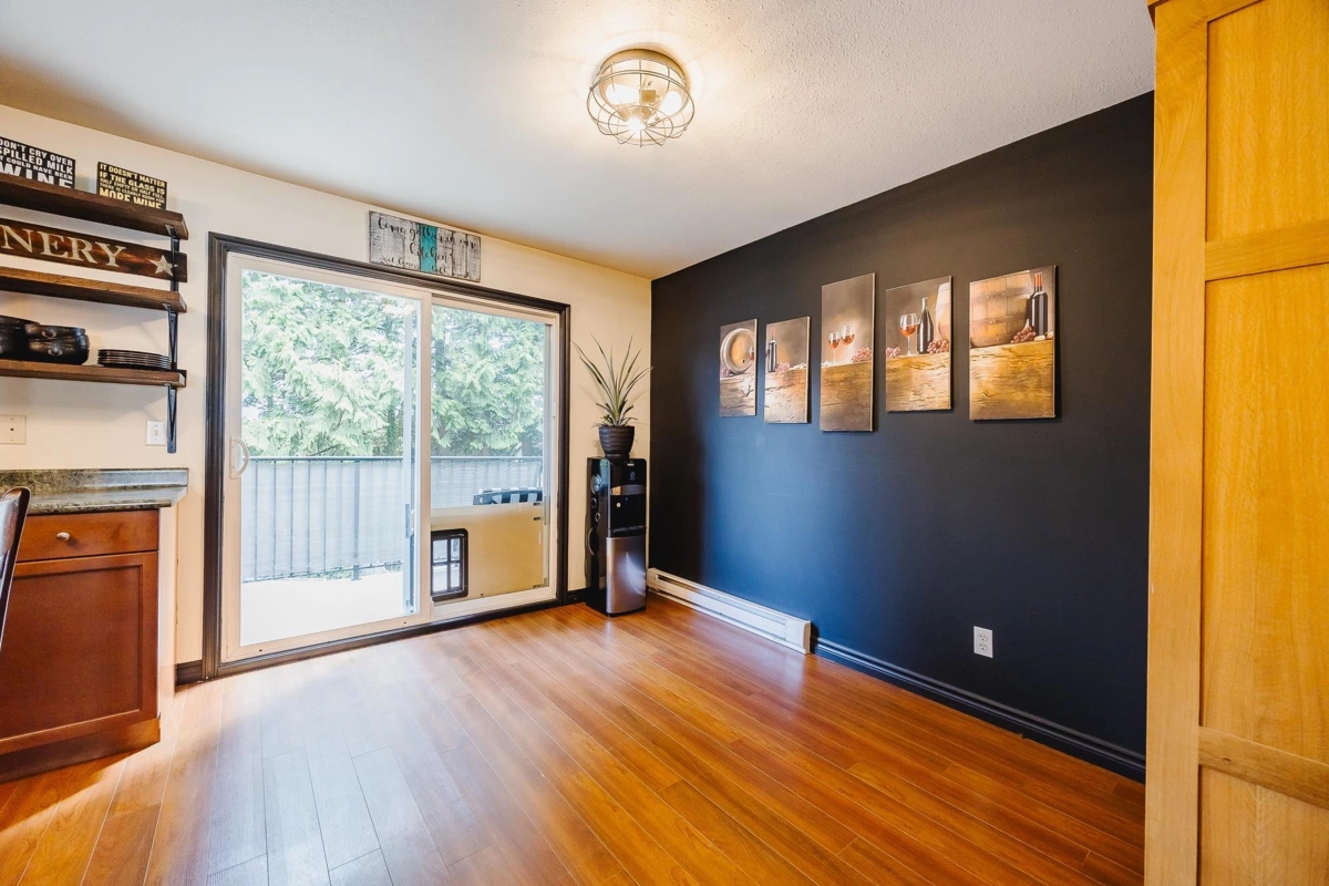 Primary Bathroom Photo of 7 46608 Yale Road, Chilliwack, BC