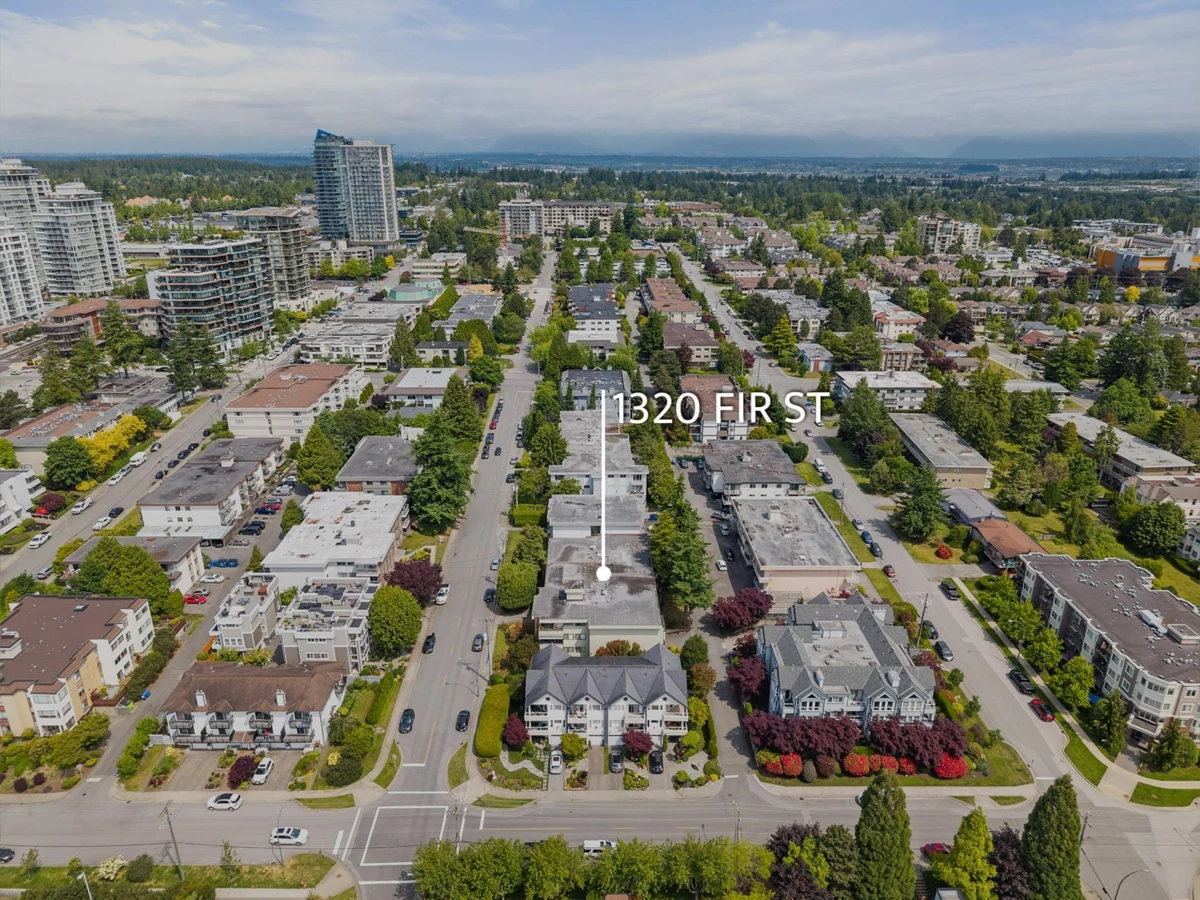 Hot Tub / Spa Photo of 104 1320 Fir Street, White Rock, BC