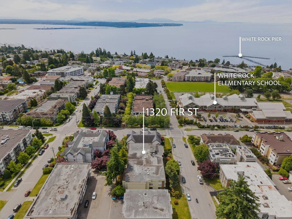 Living Room Photo of 104 1320 Fir Street, White Rock, BC