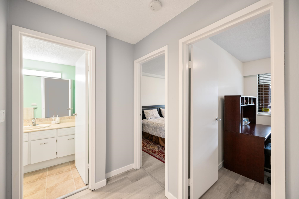 Loft / Bonus Room Photo of 104 1320 Fir Street, White Rock, BC