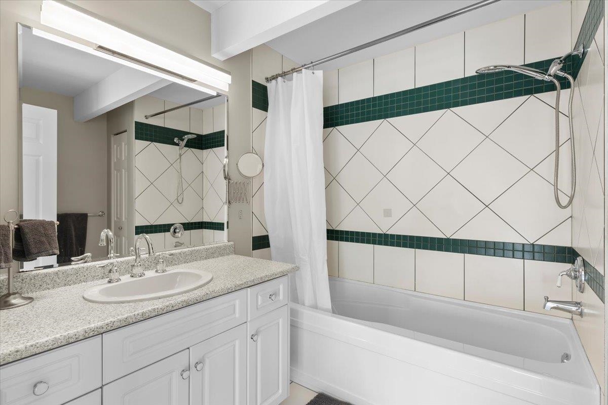 Front Yard Photo of 12350 Carlton Street, Maple Ridge, BC