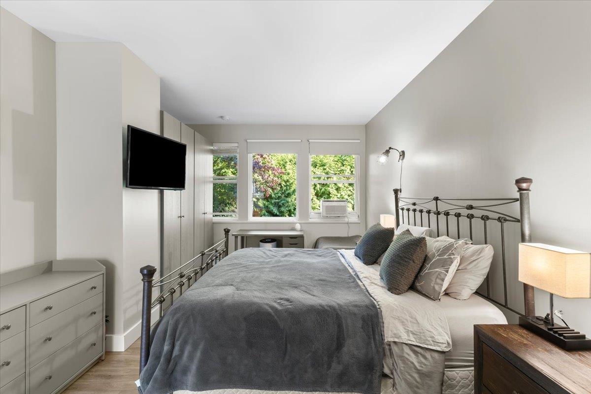 Laundry Room Photo of 12350 Carlton Street, Maple Ridge, BC