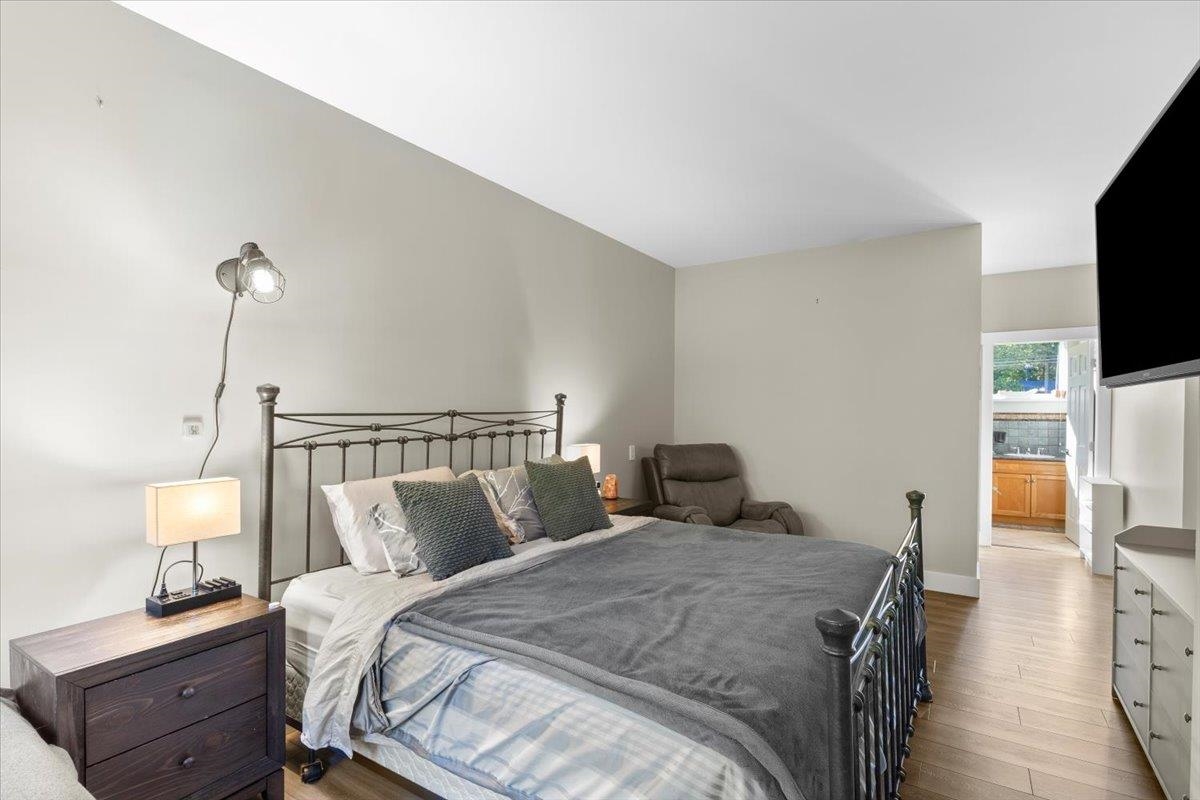 Mudroom Photo of 12350 Carlton Street, Maple Ridge, BC