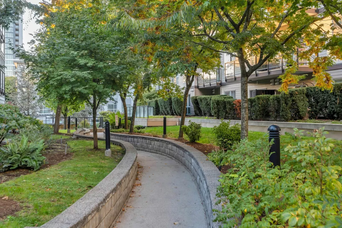Laundry Room Photo of 221 13768 108 Avenue, Surrey, BC