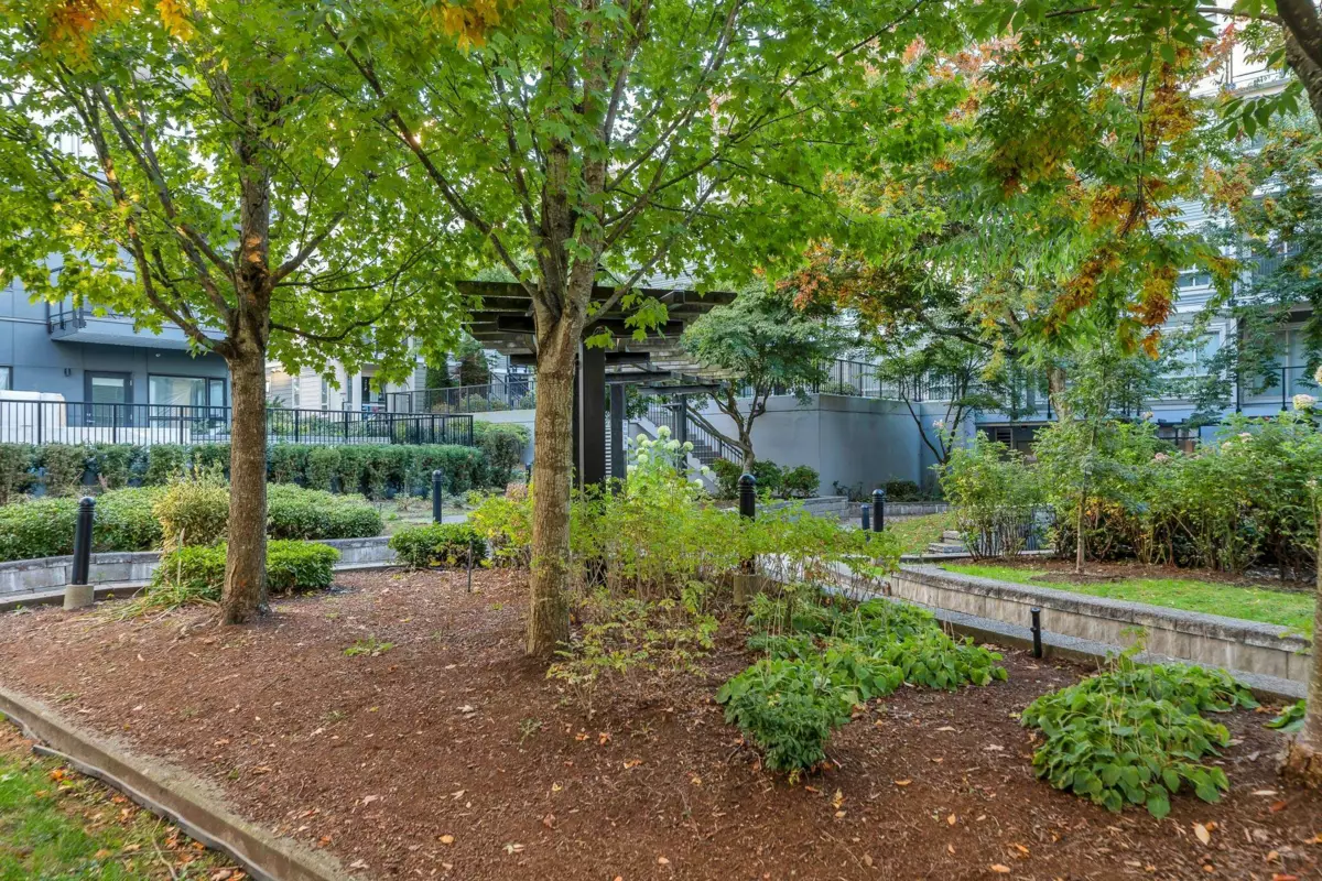 Office / Den Photo of 221 13768 108 Avenue, Surrey, BC