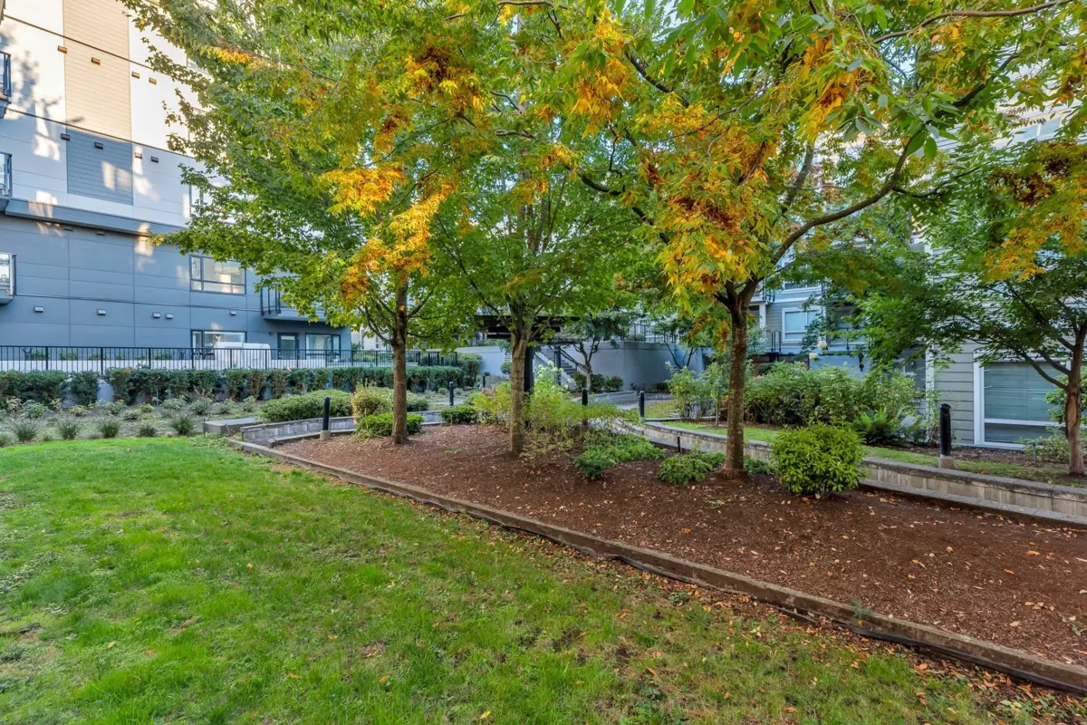 Powder Room Photo of 221 13768 108 Avenue, Surrey, BC