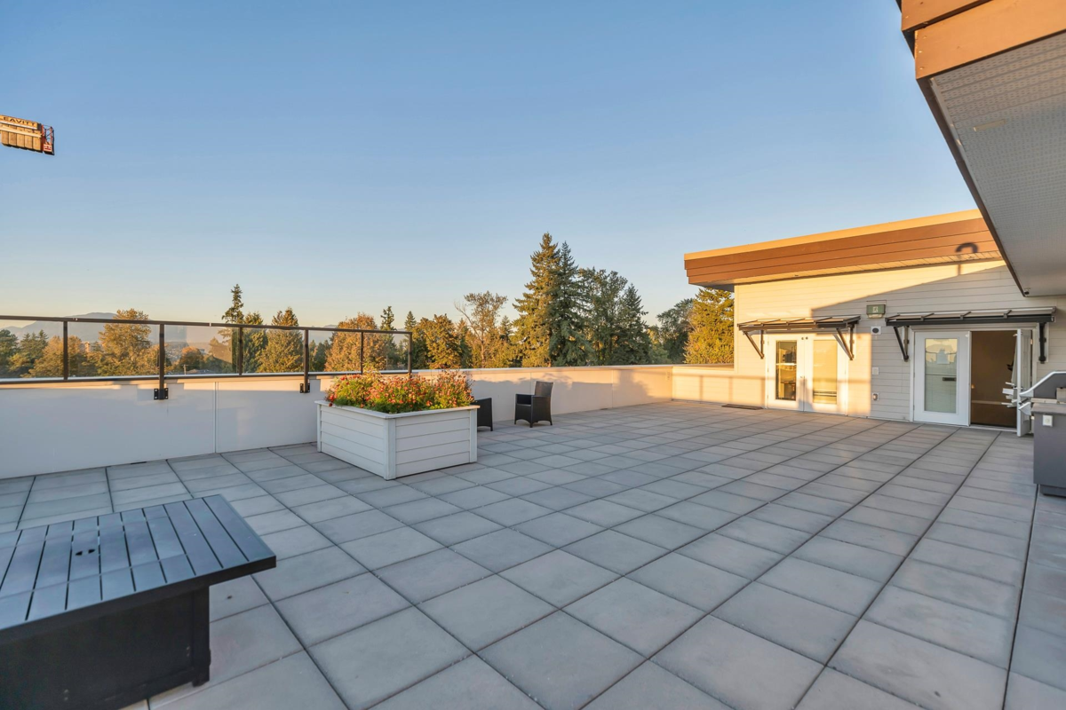 Swimming Pool Photo of 221 13768 108 Avenue, Surrey, BC