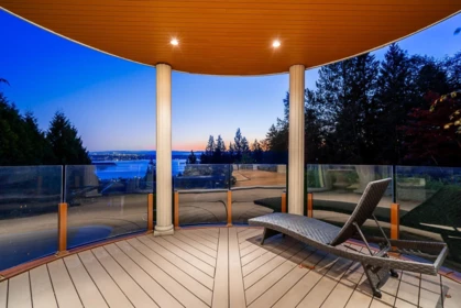 Breakfast Nook Photo of 1562 Pinecrest Drive, West Vancouver, BC