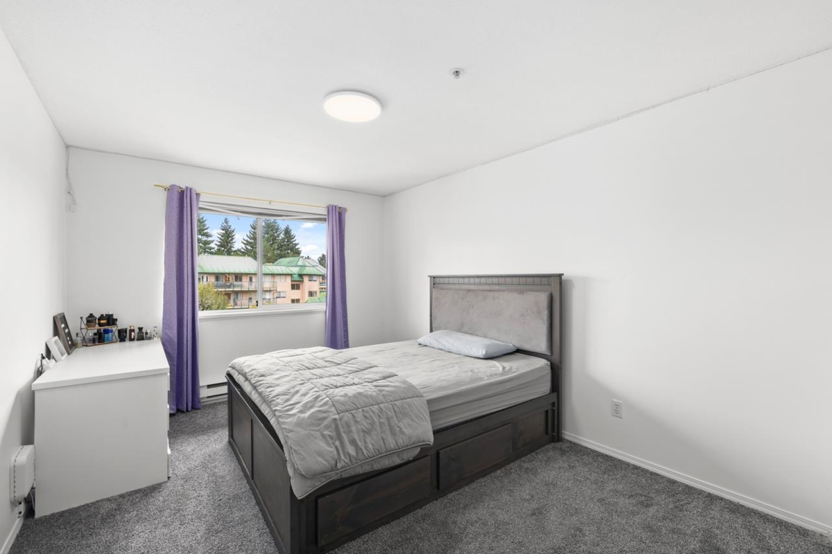 Bedroom 3 Photo of 409 2958 Trethewey Street, Abbotsford, BC