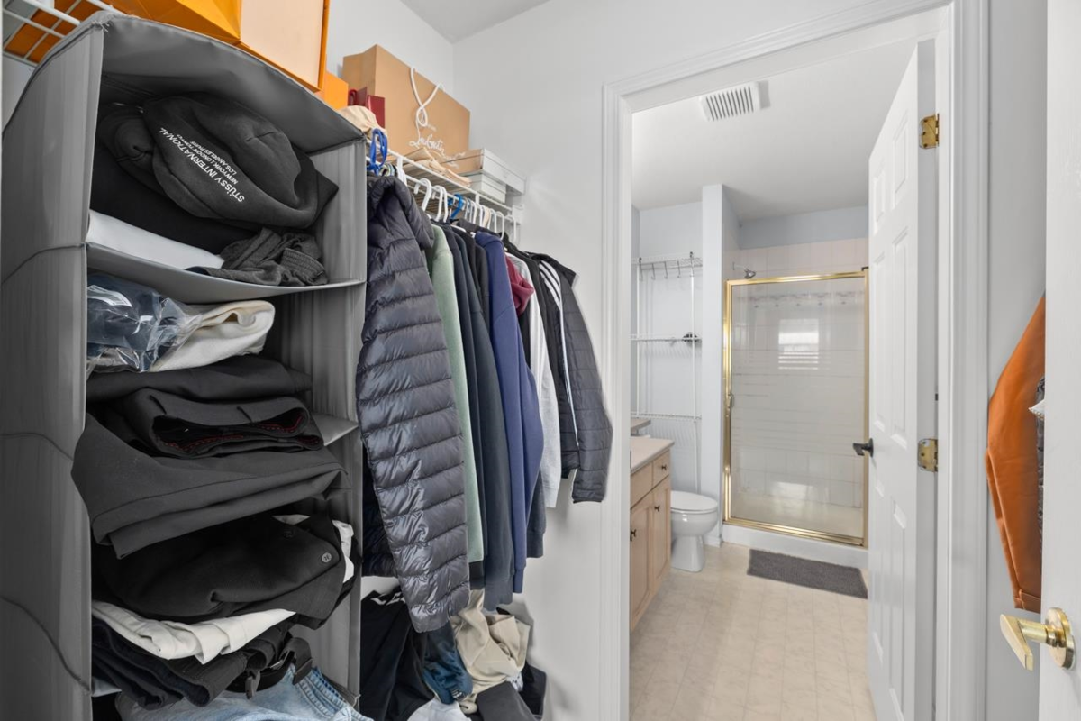 Guest Bathroom Photo of 409 2958 Trethewey Street, Abbotsford, BC