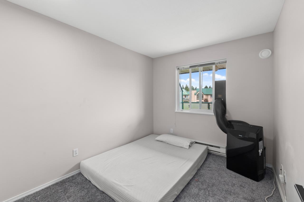 Office / Den Photo of 409 2958 Trethewey Street, Abbotsford, BC