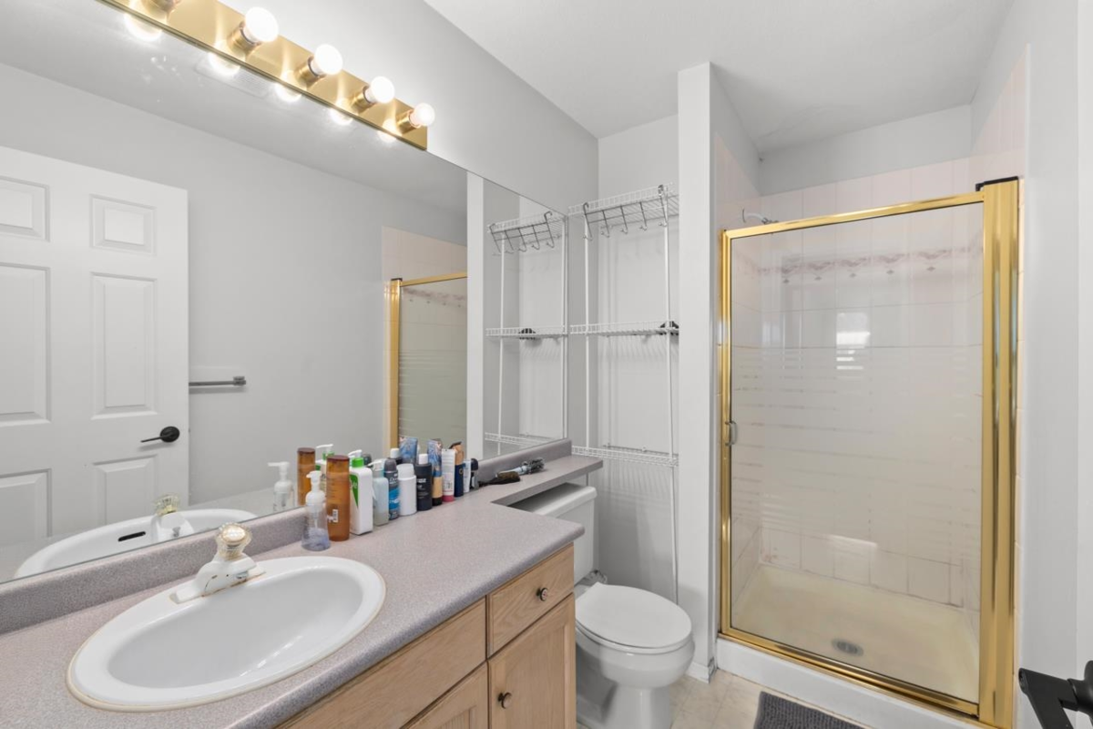 Powder Room Photo of 409 2958 Trethewey Street, Abbotsford, BC