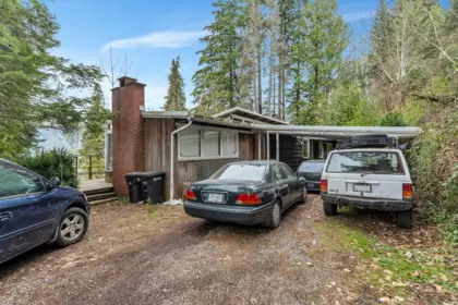 Laundry Room Photo of 7356 Braeside Drive, Burnaby, BC