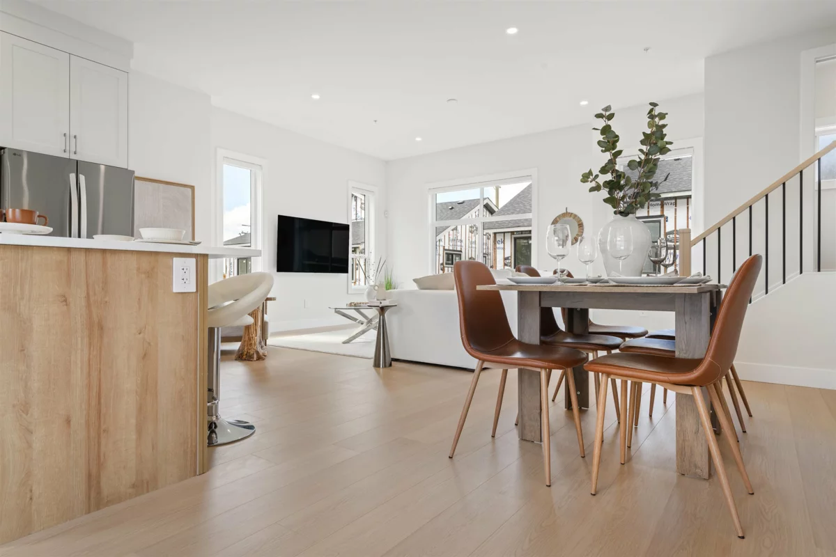 Walk-In Closet Photo of 30 20645 68 Avenue, Langley, BC