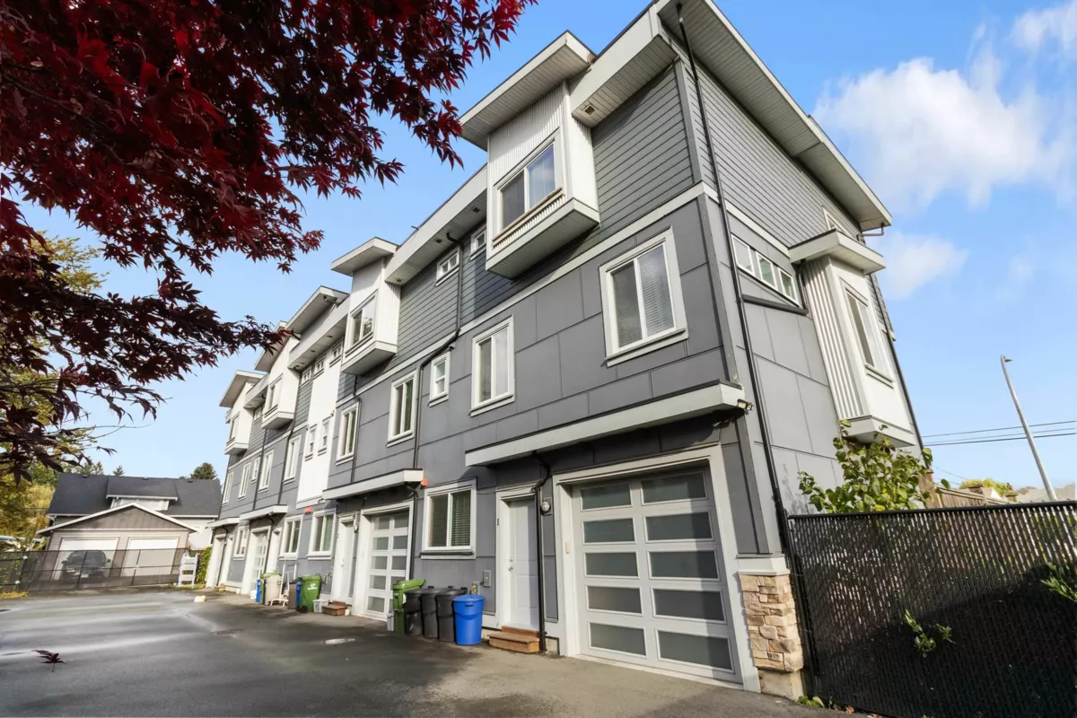 Dining Area Photo of 1 46387 Margaret Avenue, Chilliwack, BC