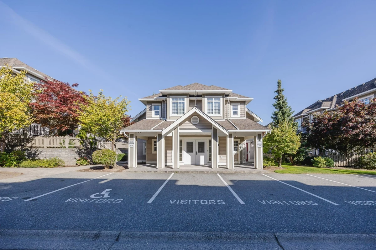 Community Amenities Photo (Clubhouse) of 4 6852 193 Street, Surrey, BC