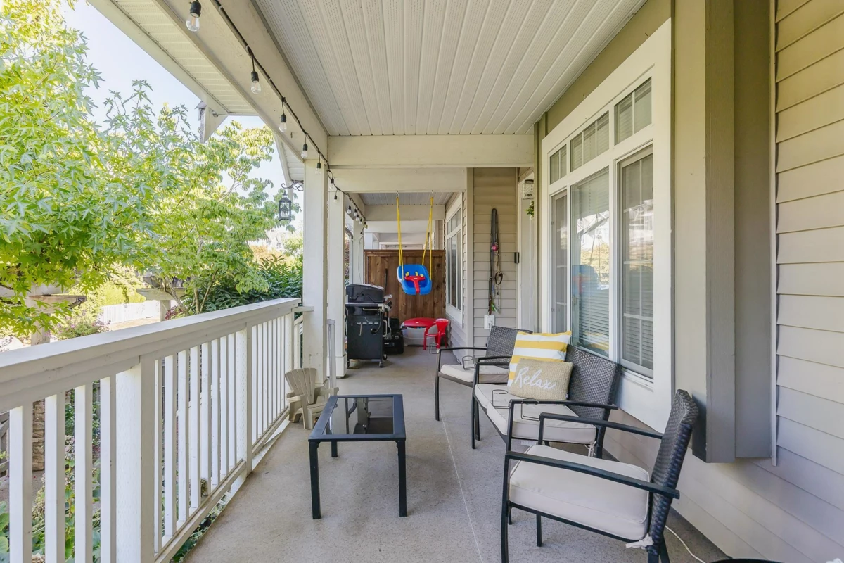 Outdoor Deck Photo of 4 6852 193 Street, Surrey, BC